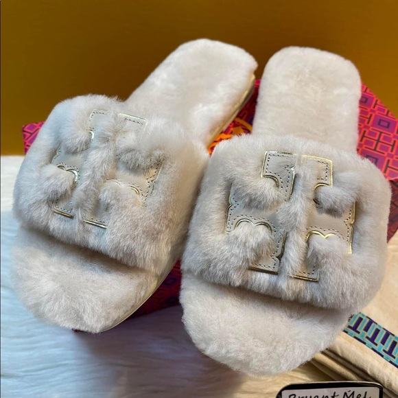 ❌SOLD❌💕BRANDNEW TORY BURCH T SLIDE💕 - Picture 2 of 6